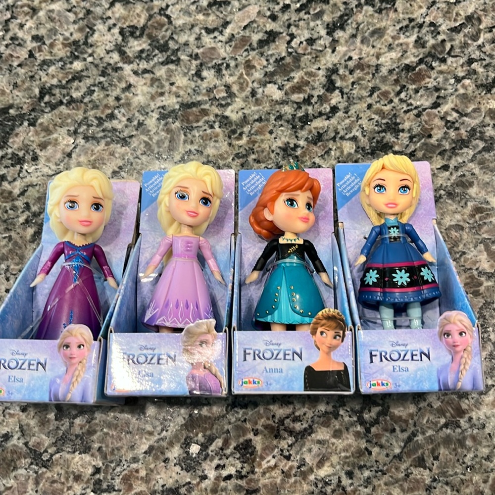 New Set of 4 Disney Frozen Mini Toddler Dolls Poseable figures